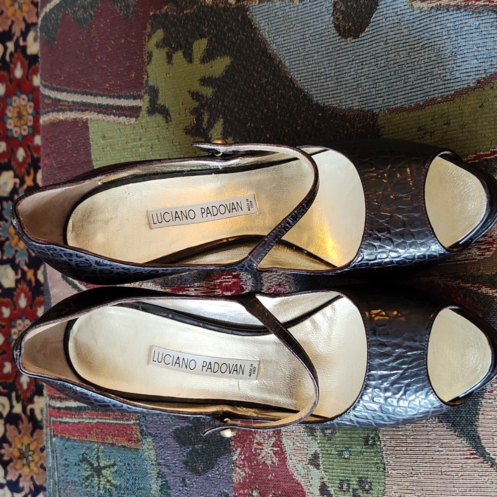 NWOB Luciano Padovan Brown Embossed Leather Heels 39.5 US 9
